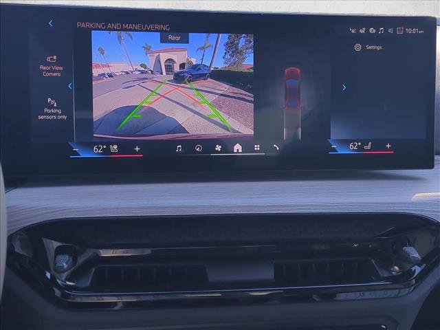 Used 2026 BMW 330i Sedan w/ M Sport Package image 13