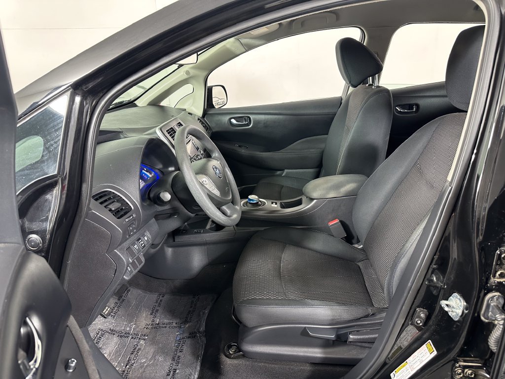 Used 2017 Nissan Leaf S FWD image 14