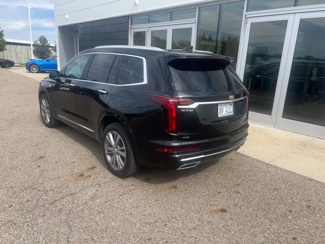 Used 2025 Cadillac XT6 Premium Luxury AWD/4WD image 3