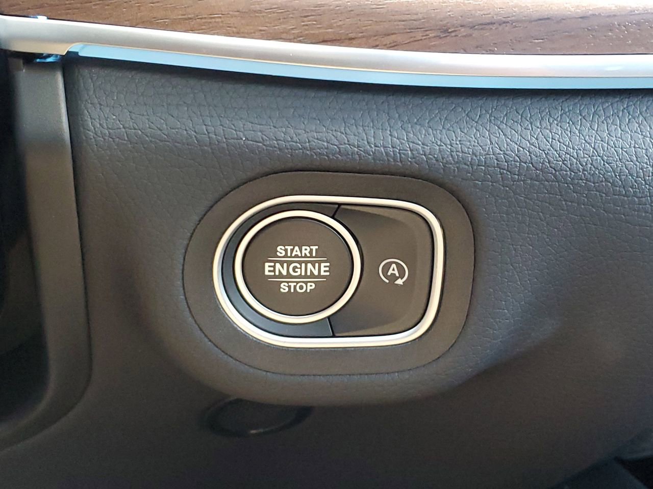 New 2025 Mercedes-Benz GLE 450 4MATIC image 32