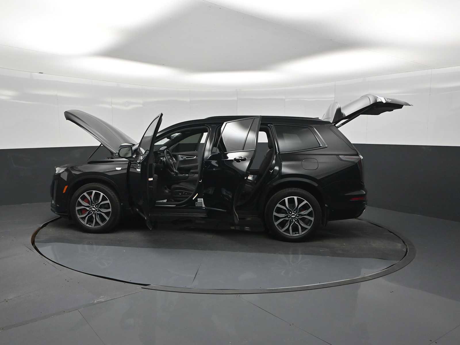 Used 2024 Cadillac XT6 Sport w/ Technology Package AWD/4WD image 42