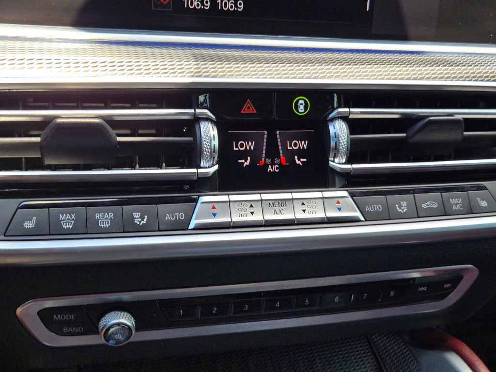 Used 2020 BMW X6 xDrive40i w/ M Sport Package AWD/4WD image 31