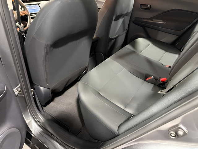 Used 2024 Nissan Kicks S FWD image 29