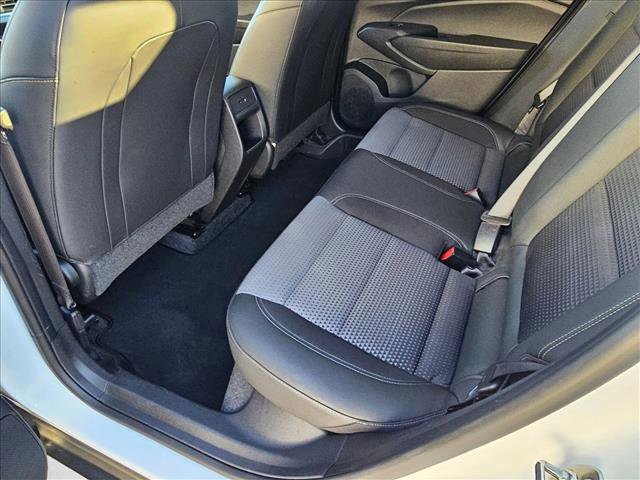 Used 2025 Chevrolet Trax LT image 17