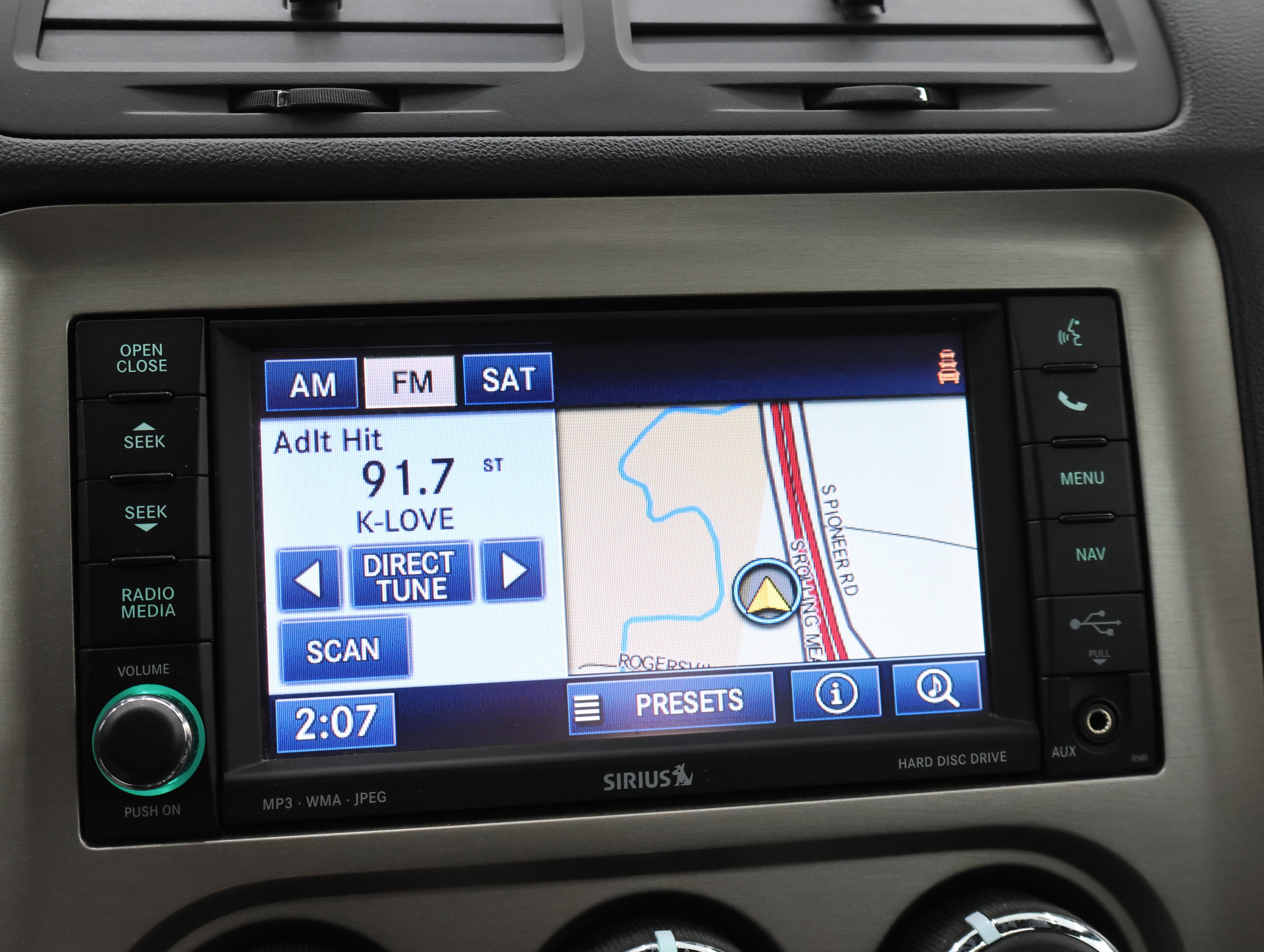 Used 2011 Dodge Challenger SRT8 w/ Green w/Envy Group image 44