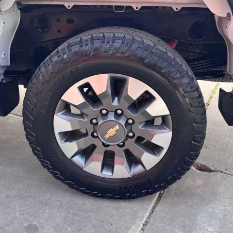 Used 2024 Chevrolet Silverado 2500 Custom w/ Custom Value Package AWD/4WD image 7