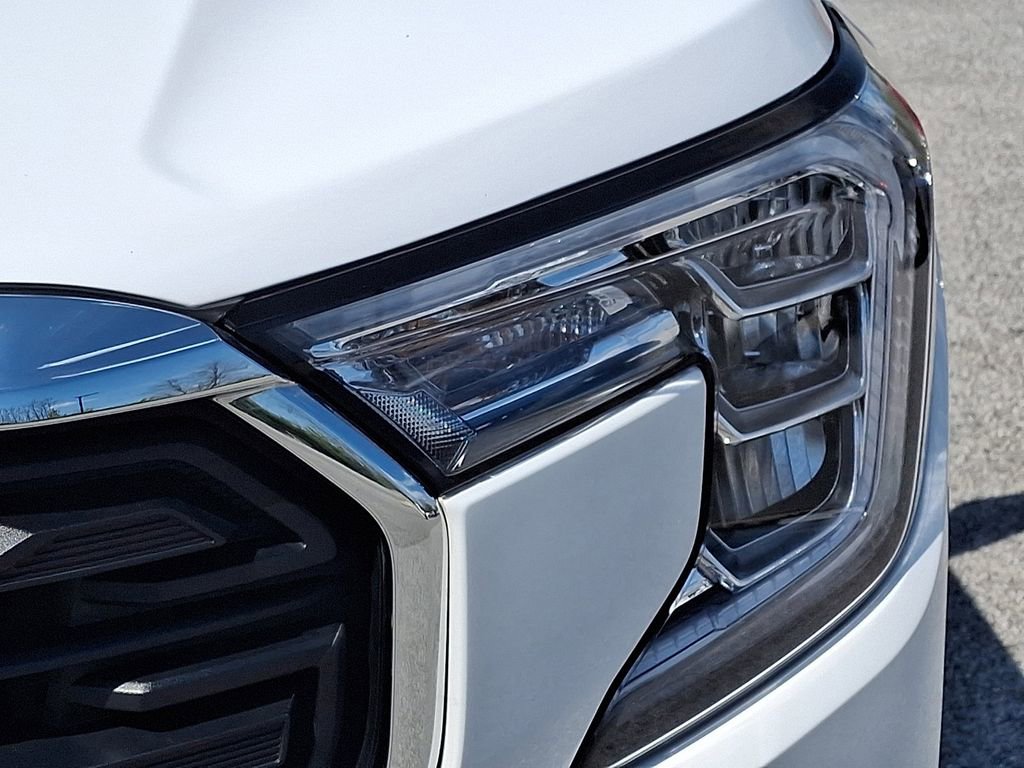 Used 2022 GMC Terrain SLE image 12