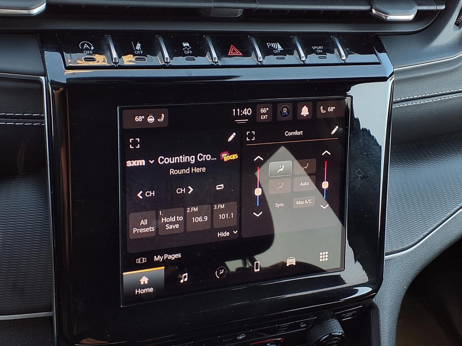 Used 2024 Jeep Grand Cherokee Altitude AWD/4WD image 22