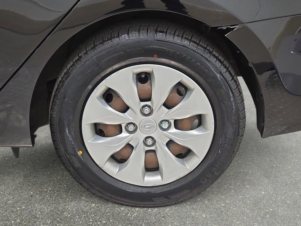 Used 2017 Hyundai Accent SE image 31