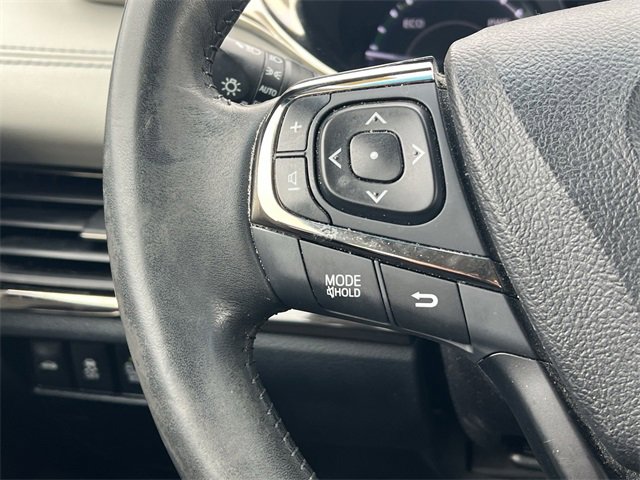 Used 2014 Toyota Avalon Limited image 23