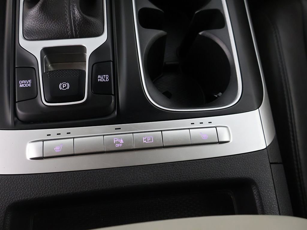 Used 2024 Kia Carnival LX FWD image 37
