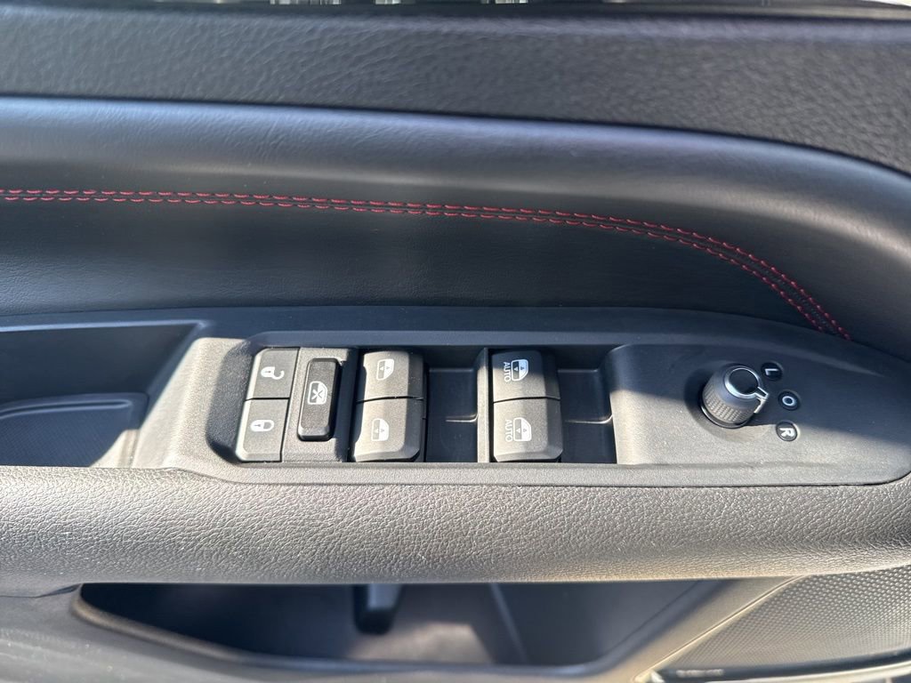 Used 2024 Jeep Compass Trailhawk image 9