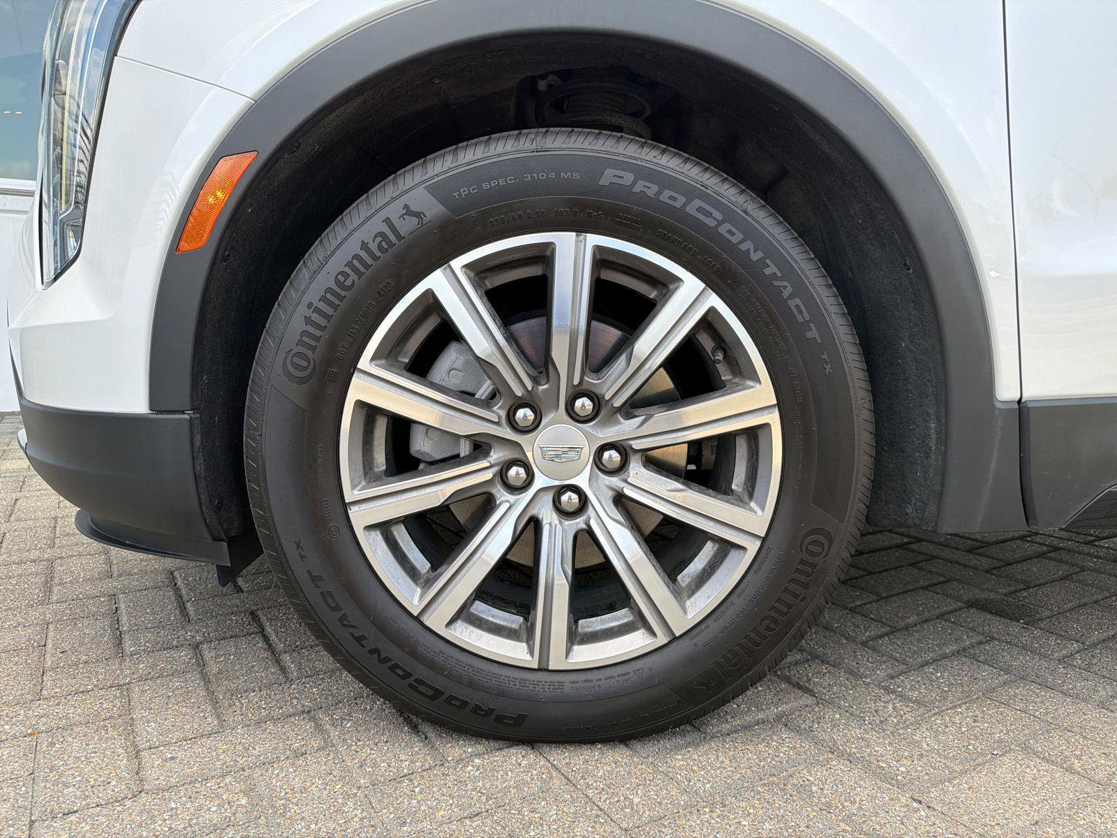 Used 2023 Cadillac XT4 Sport AWD/4WD image 10