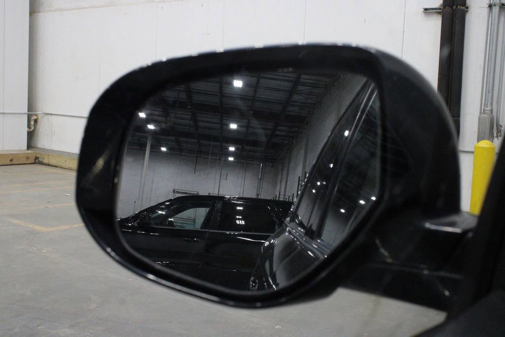 Used 2020 Mitsubishi Outlander SEL image 33