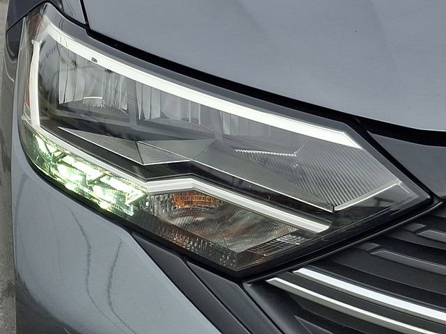 Used 2024 Volkswagen Jetta Sport image 9