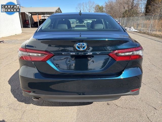 Used 2021 Toyota Camry XLE w/ Cold Weather Package image 3