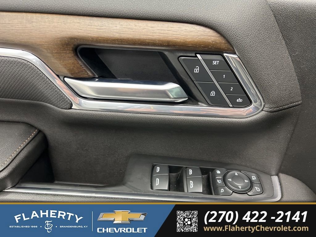 Used 2025 Chevrolet Silverado 2500 High Country w/ Midnight Edition image 22