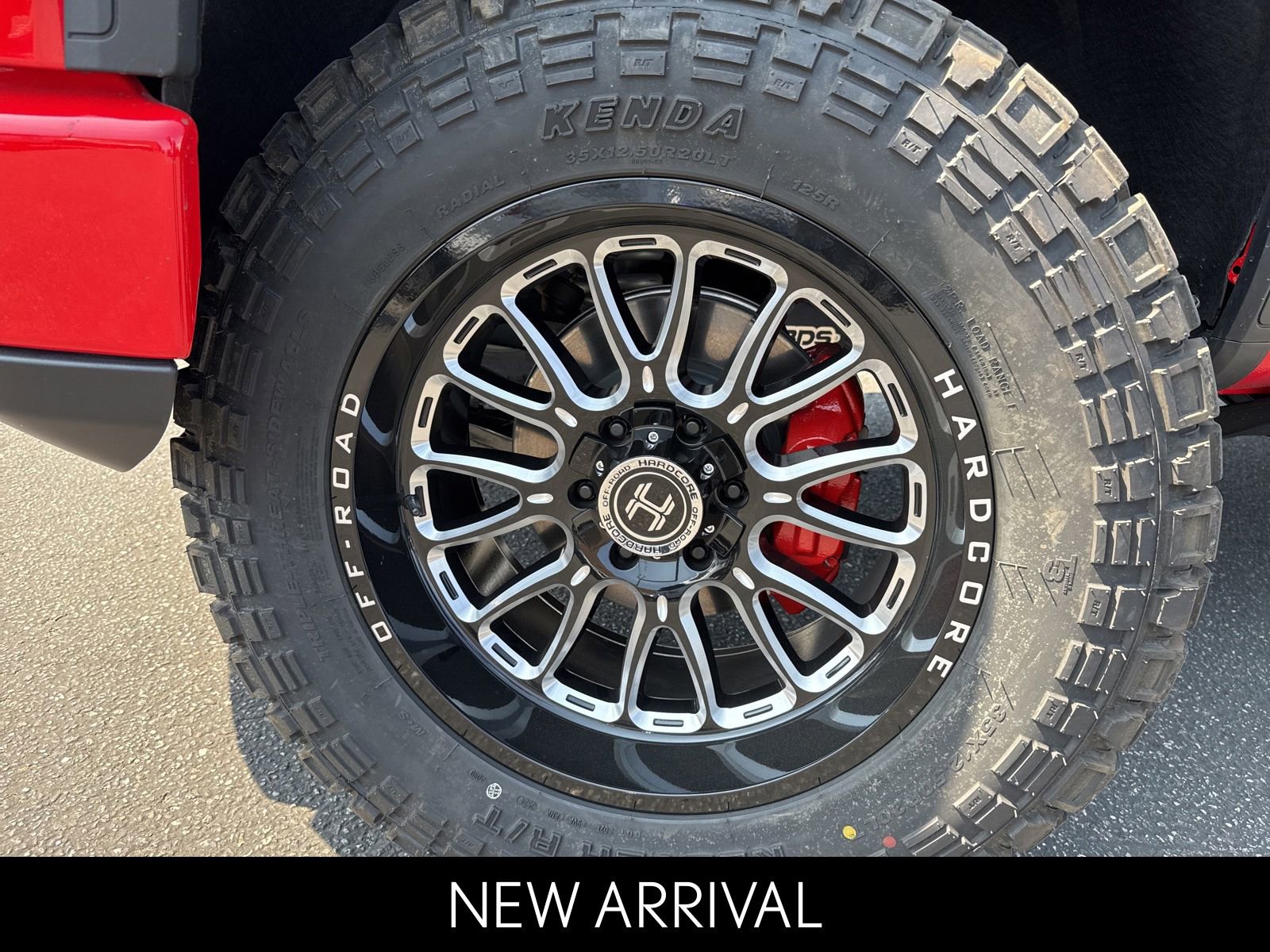 Used 2024 GMC Sierra 1500 Elevation w/ X31 Off-Road Package AWD/4WD image 9