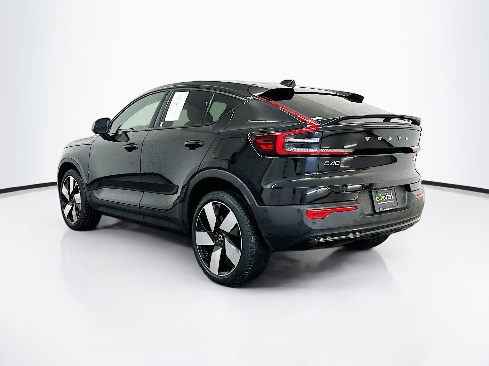 Used 2023 Volvo C40 P8 Recharge Ultimate AWD/4WD image 5
