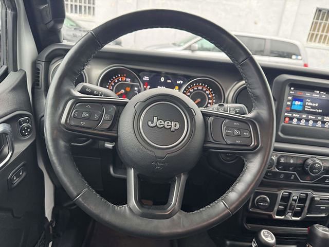 Used 2022 Jeep Wrangler Unlimited Sport AWD/4WD image 12