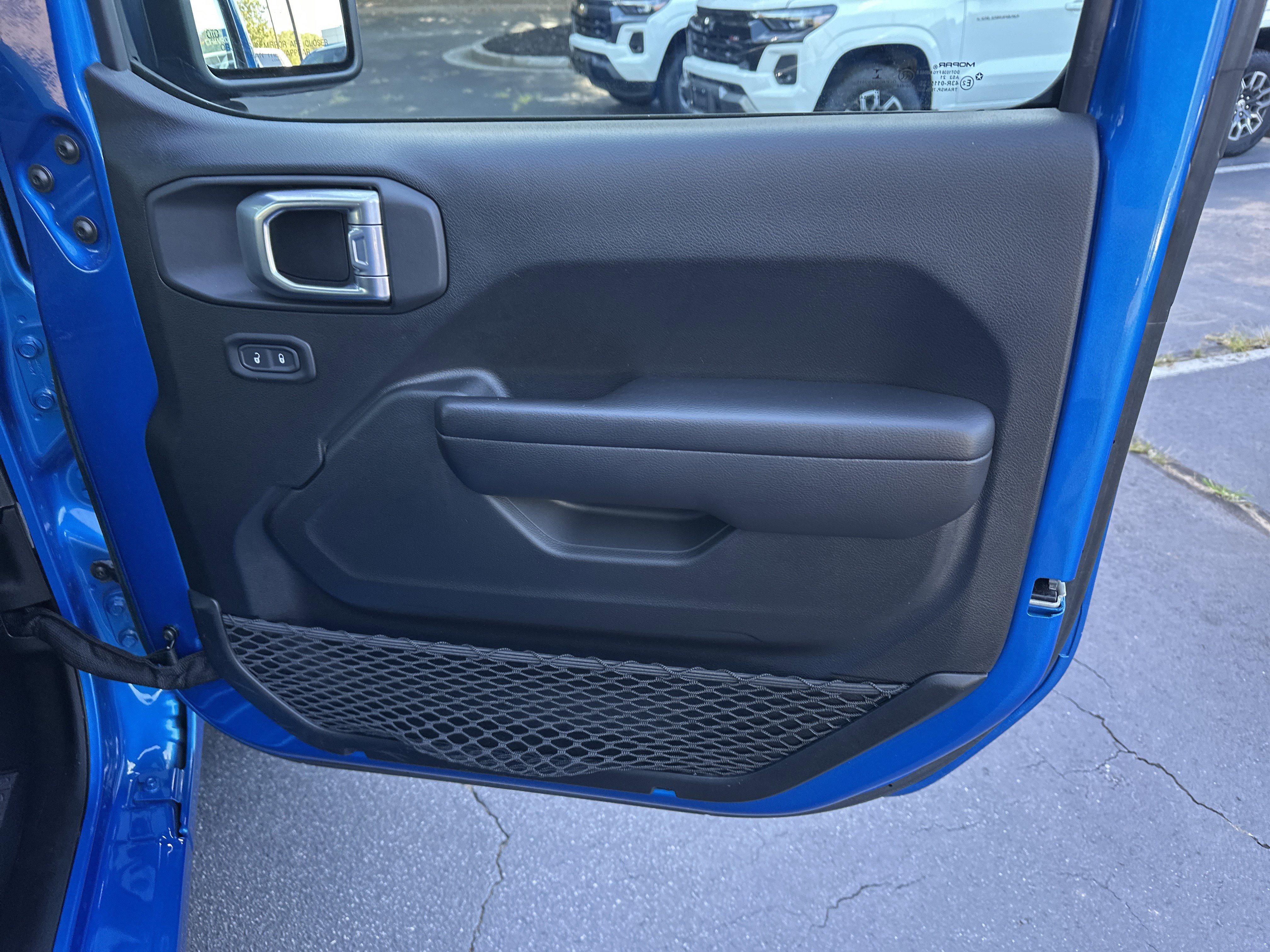 Used 2021 Jeep Gladiator Sport image 14