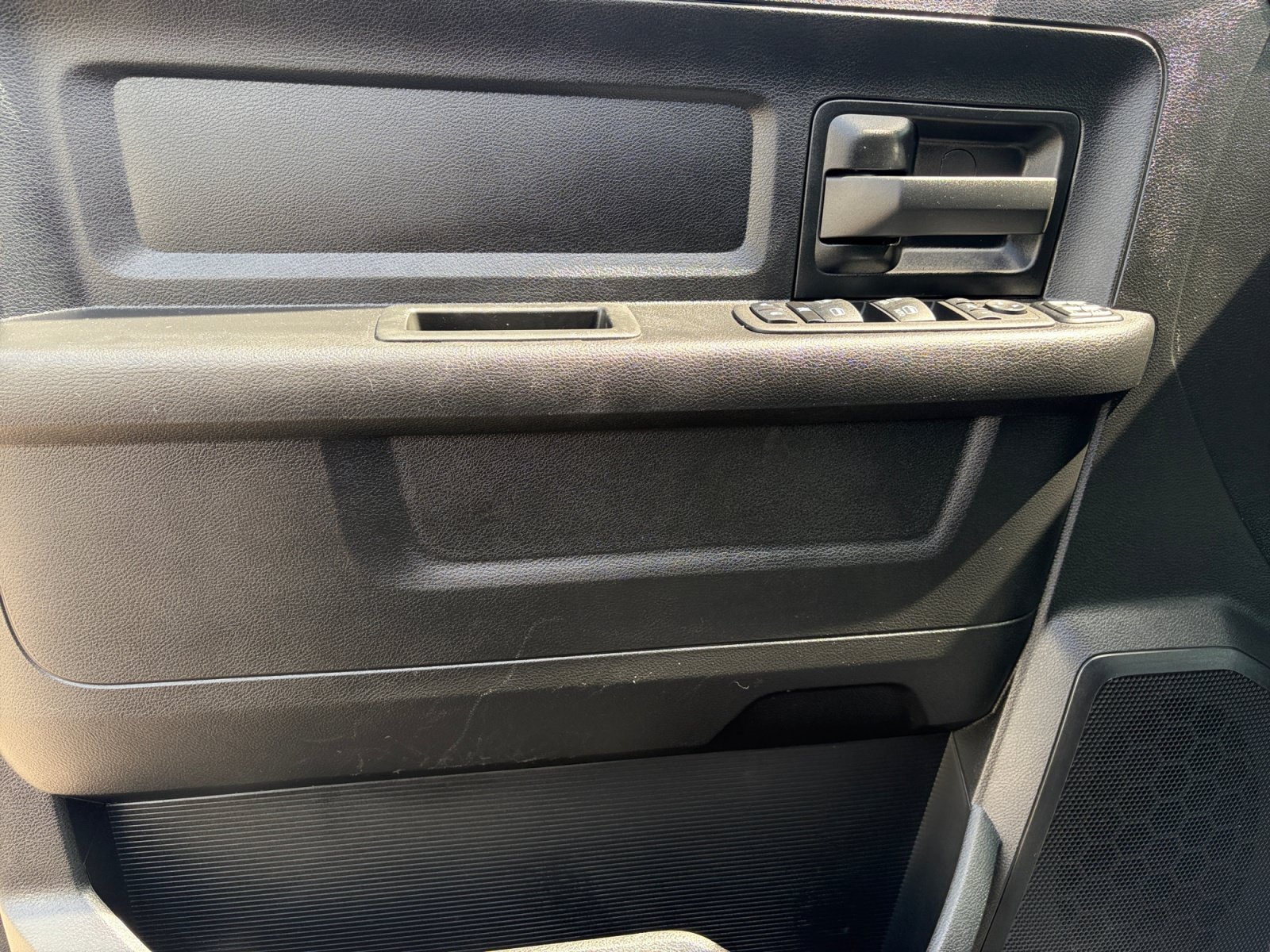 Used 2024 RAM 2500 Tradesman w/ Chrome Appearance Group AWD/4WD image 14