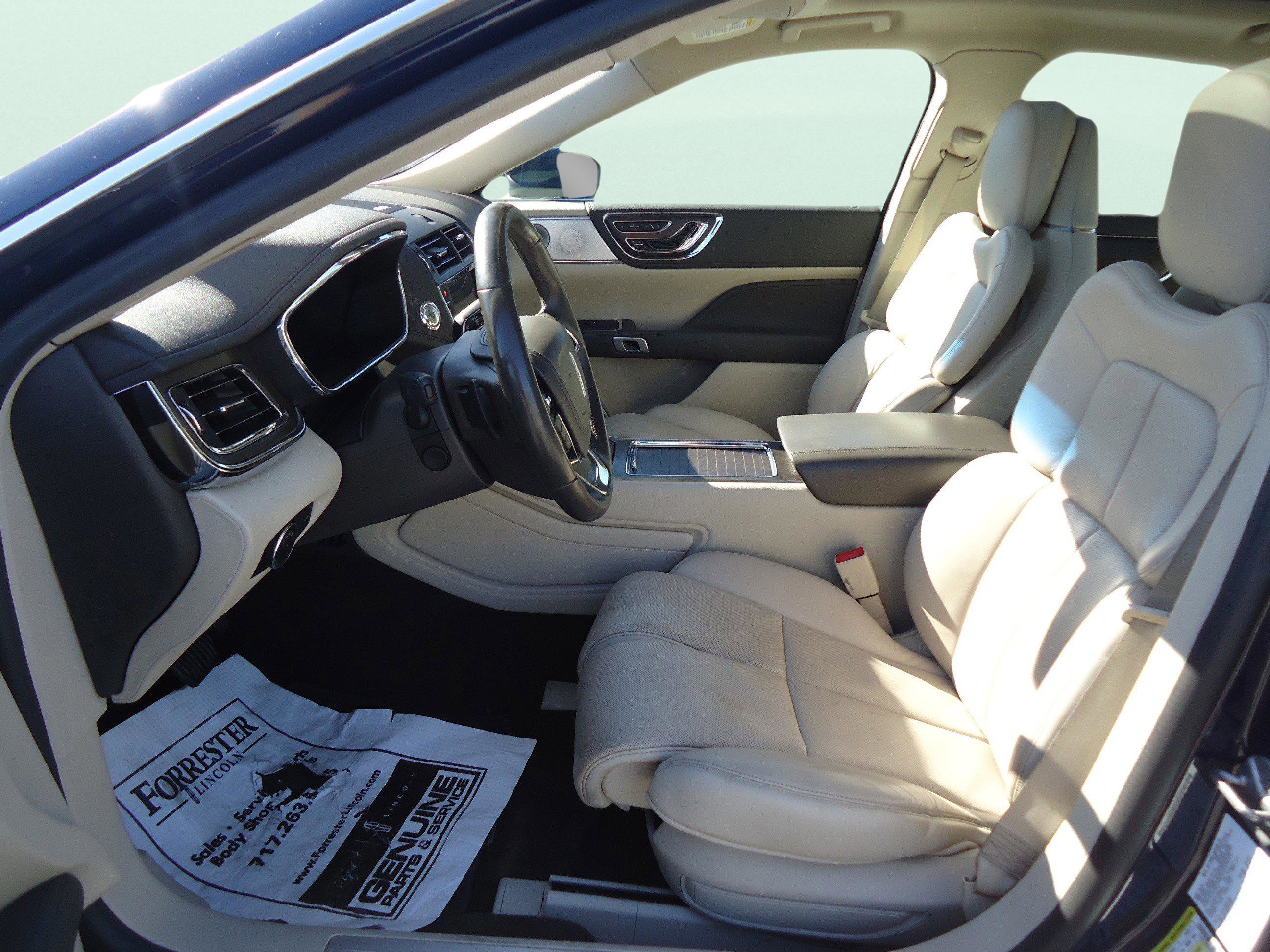 Used 2020 Lincoln Continental Reserve w/ Luxury Package image 28