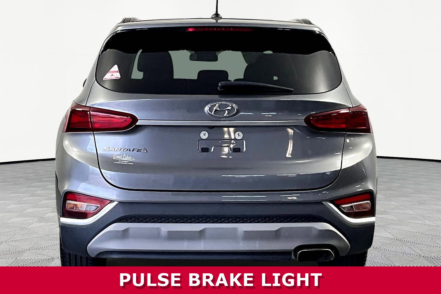 Used 2019 Hyundai Santa Fe SE image 5