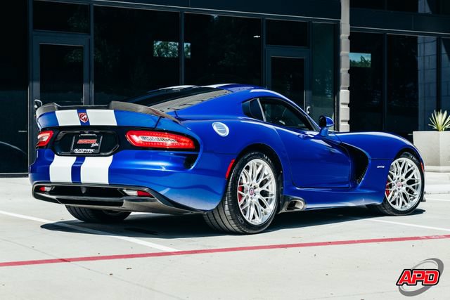 Used 2013 SRT Viper GTS w/ GTS Laguna Interior Pkg RWD image 3
