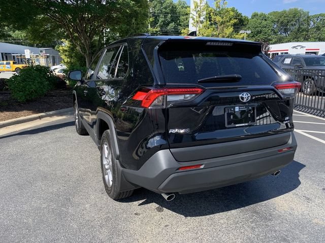 Certified 2025 Toyota RAV4 LE AWD/4WD image 6