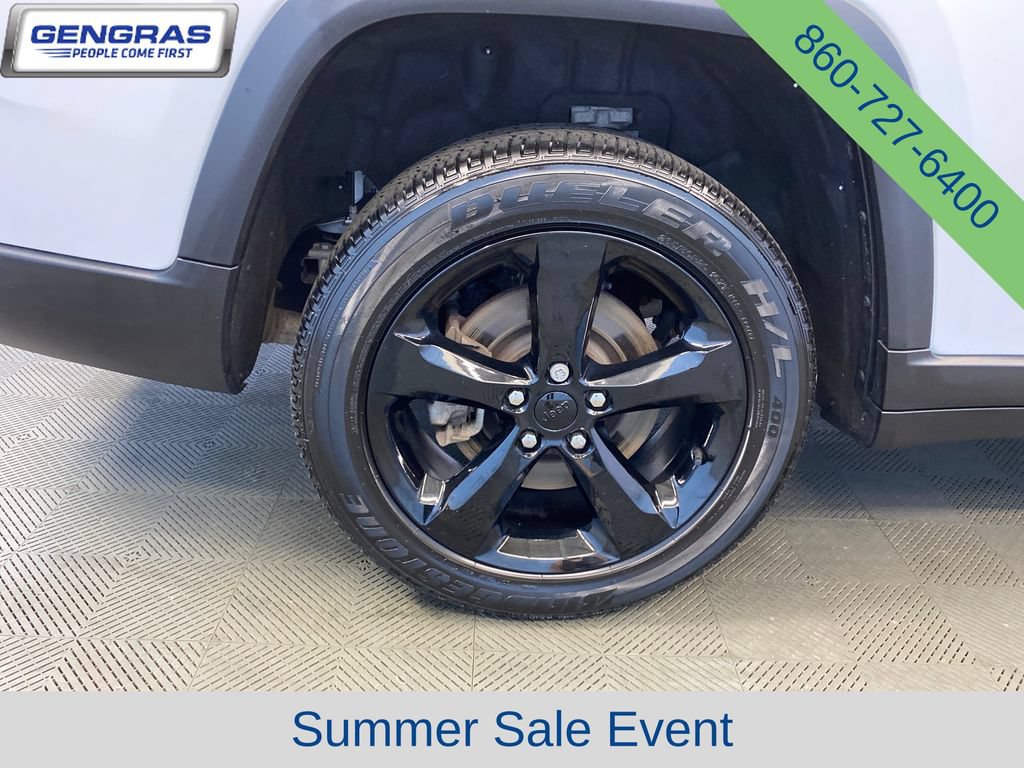 Used 2023 Jeep Grand Cherokee L Laredo AWD/4WD image 40