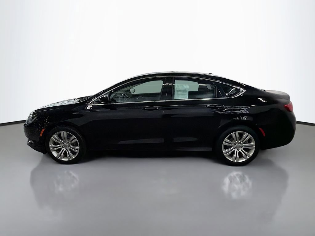 Used 2015 Chrysler 200 Limited w/ Convenience Group image 6