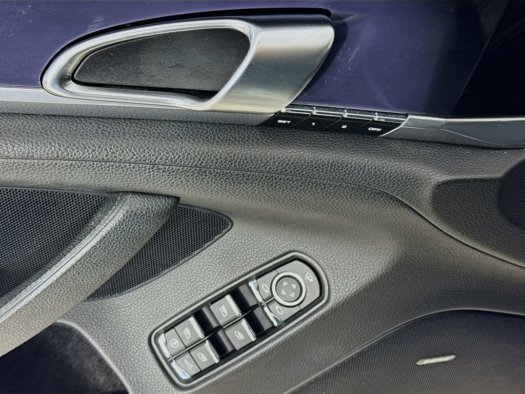 Used 2012 Porsche Panamera 4 image 21