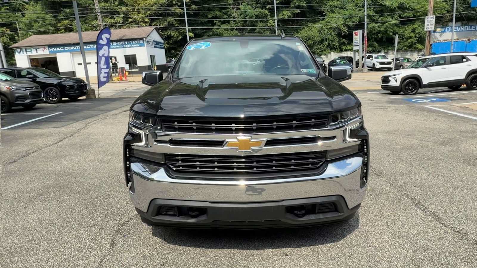 Certified 2021 Chevrolet Silverado 1500 LT AWD/4WD image 6