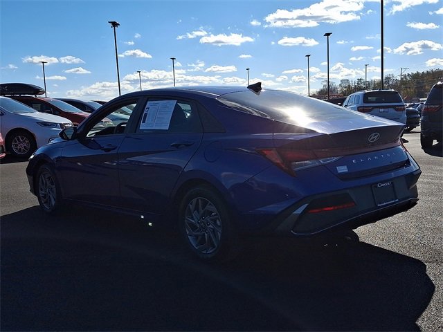 Used 2024 Hyundai Elantra SEL image 8