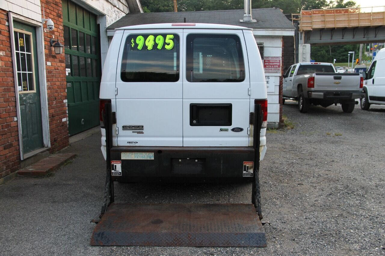 Used 2013 Ford E-250 and Econoline 250 E 250 3dr Cargo Van w/ PWR Group image 15