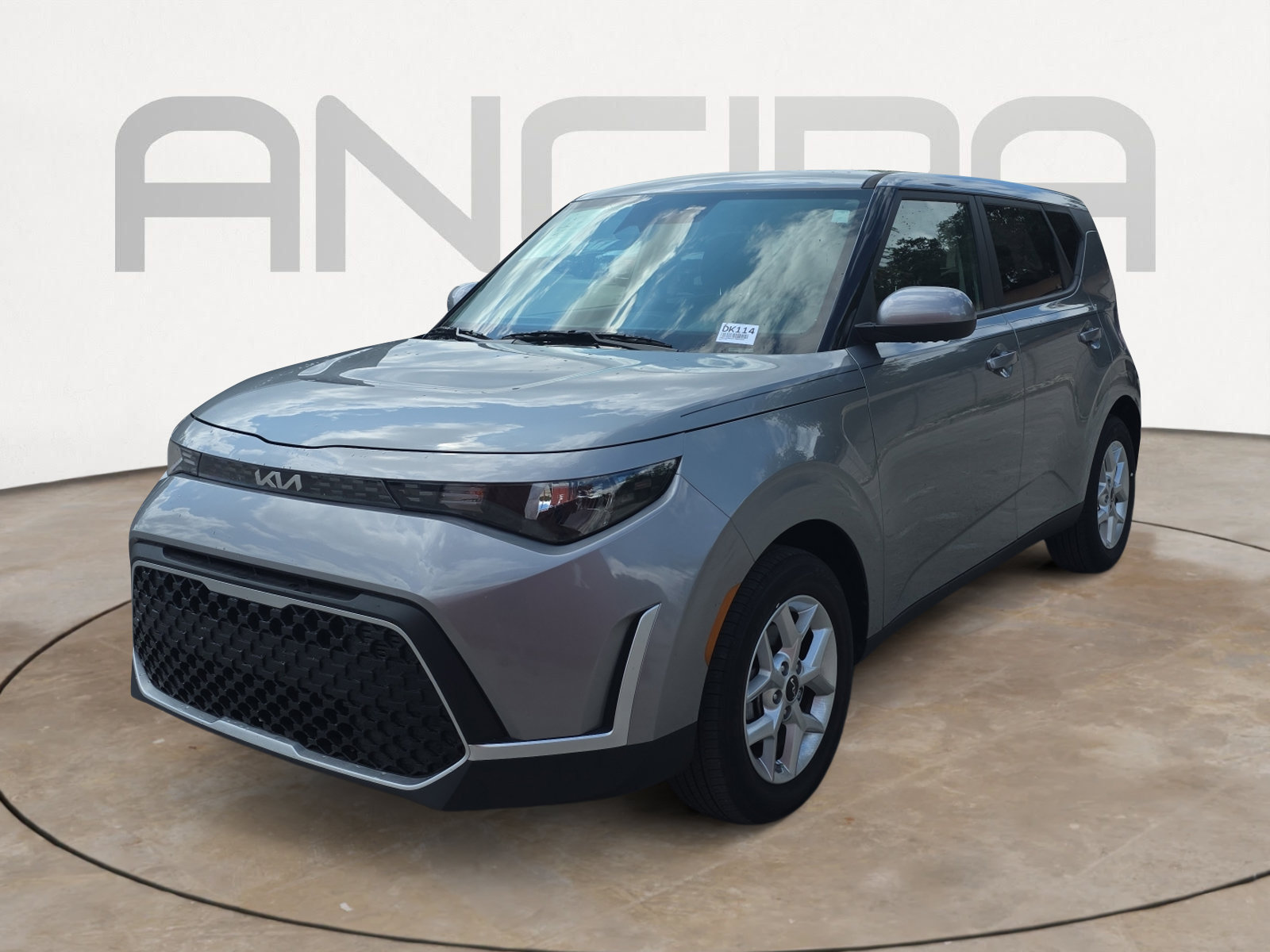 Certified 2025 Kia Soul LX w/ LX Technology Package FWD image 4