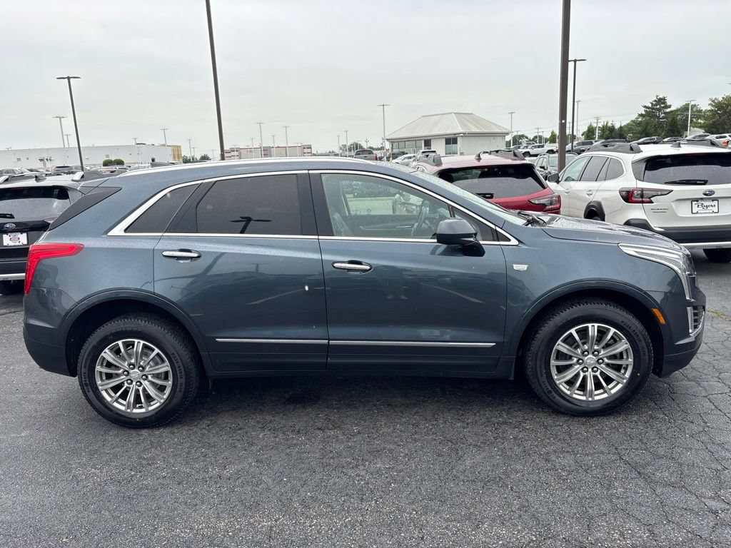 Used 2019 Cadillac XT5 Luxury FWD image 2