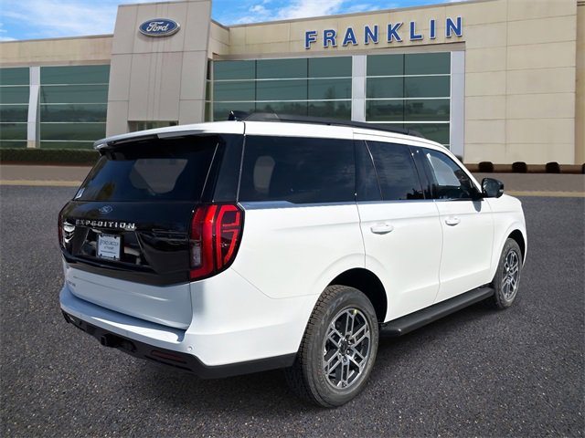 New 2025 Ford Expedition Active image 7