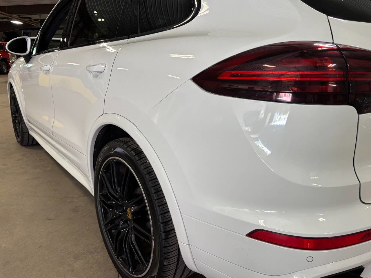 Used 2016 Porsche Cayenne GTS AWD/4WD image 12
