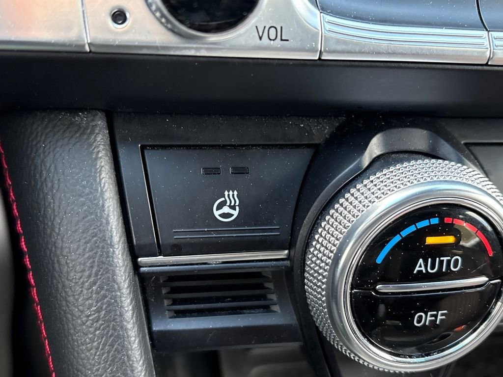 Used 2022 Genesis G70 3.3T w/ Sport Advanced Package image 18