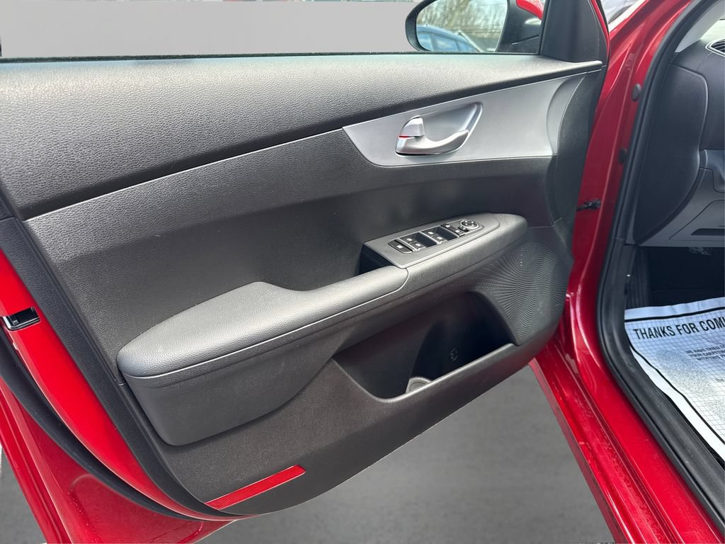 Certified 2023 Kia Forte LXS w/ LXS Technology Package FWD image 25