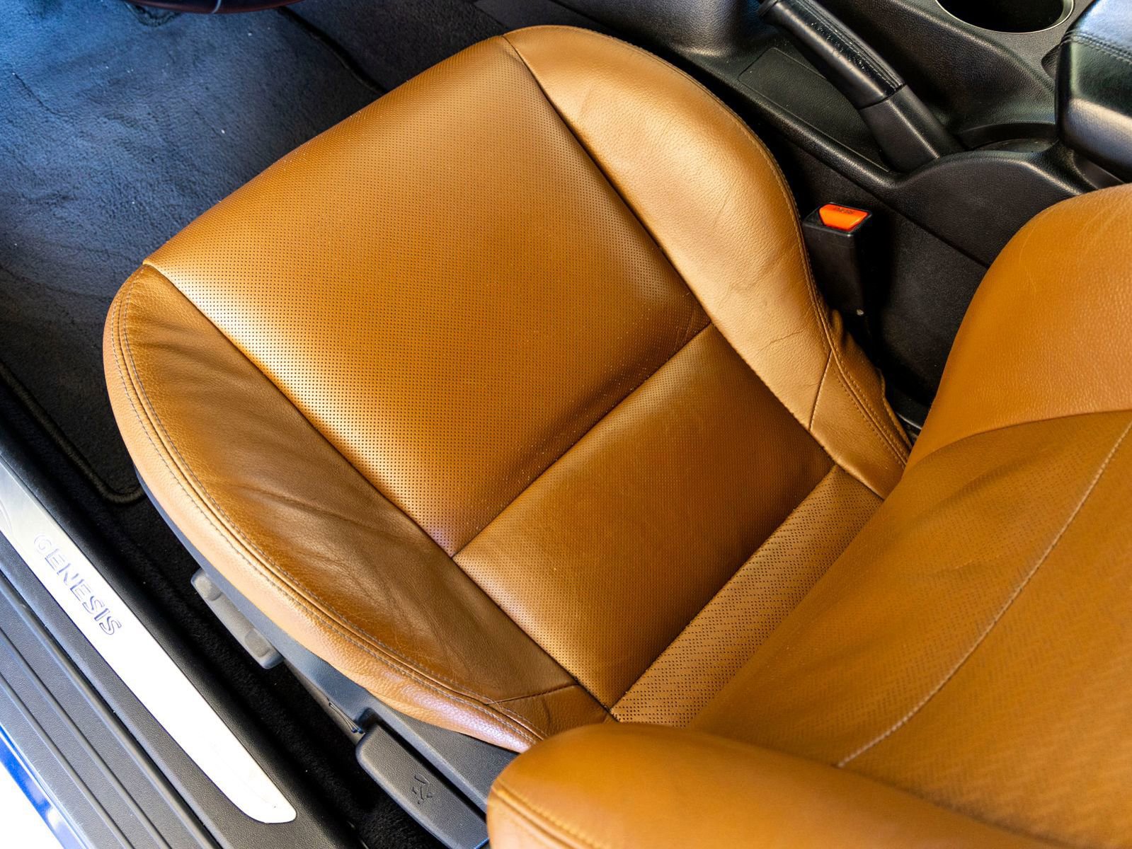 Used 2016 Hyundai Genesis Coupe 3.8 image 20