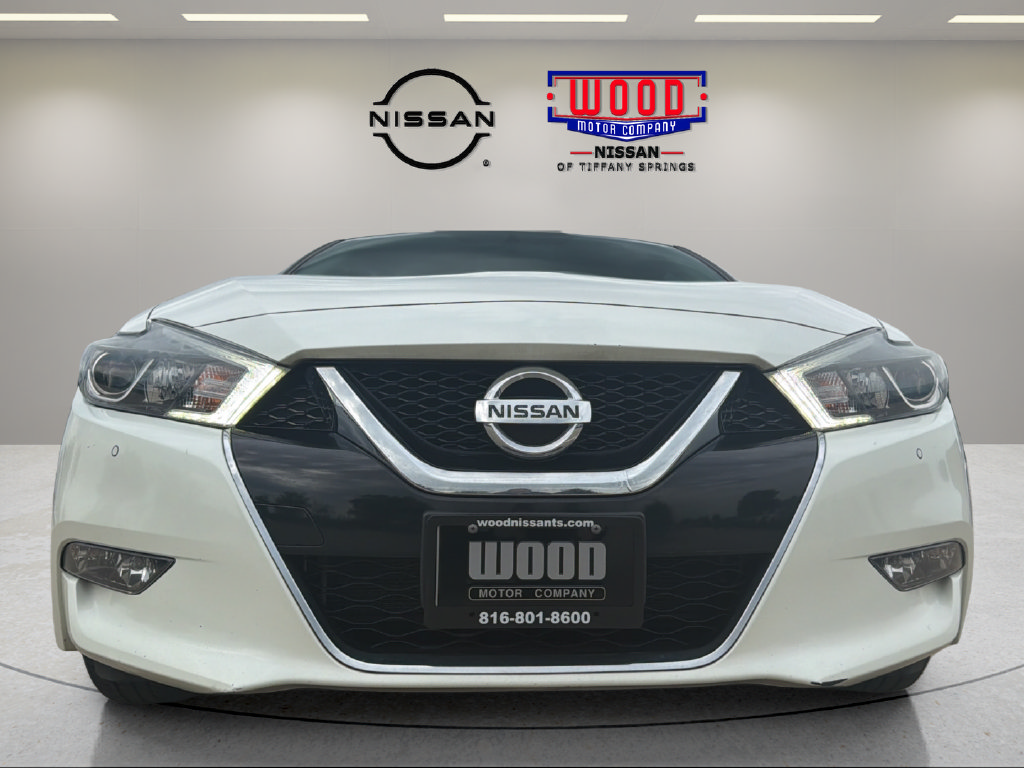Used 2018 Nissan Maxima SR w/ Interior Lighting Package FWD image 6