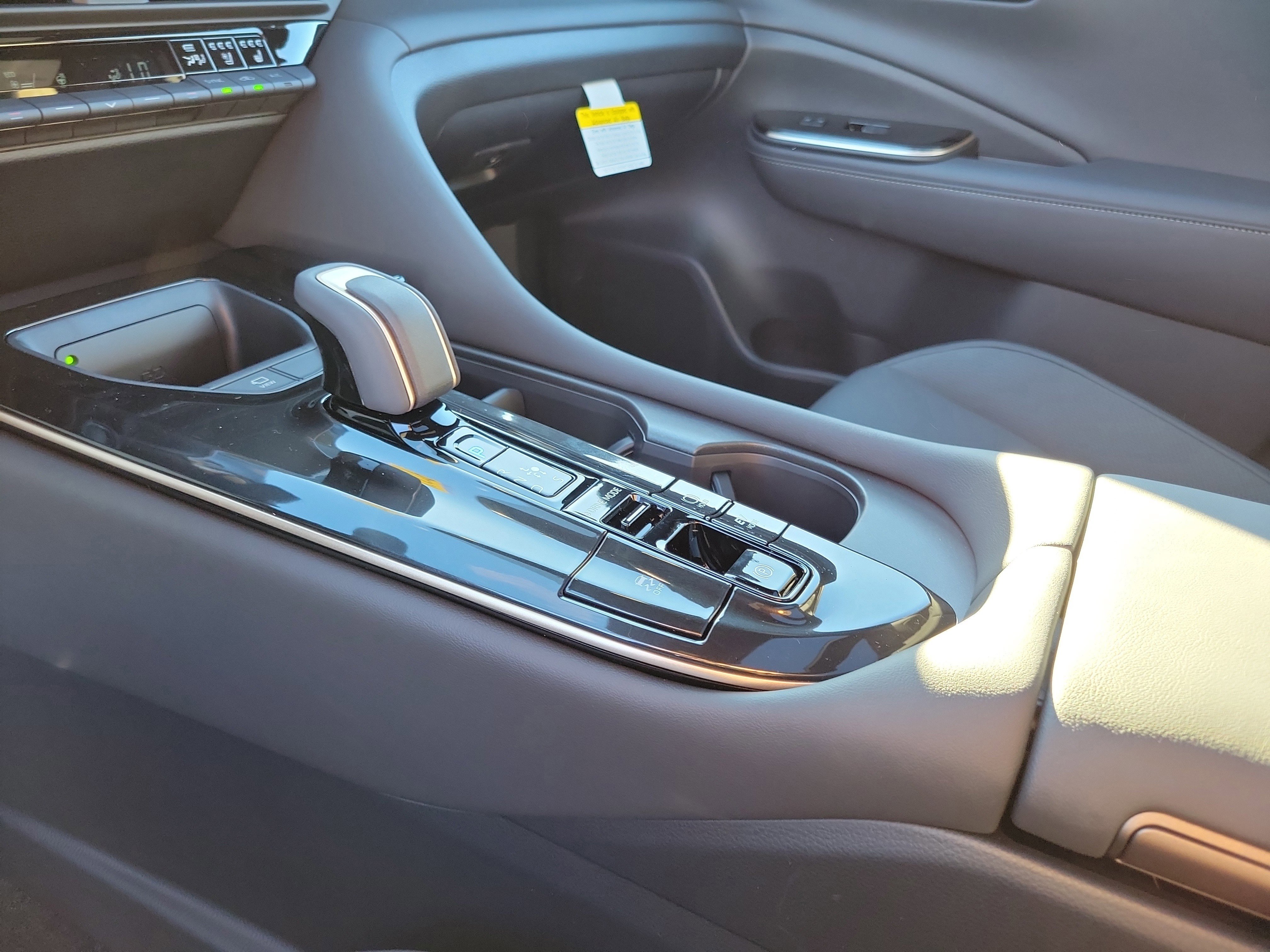 New 2025 Toyota Crown Signia w/ Advanced Technology Package image 29