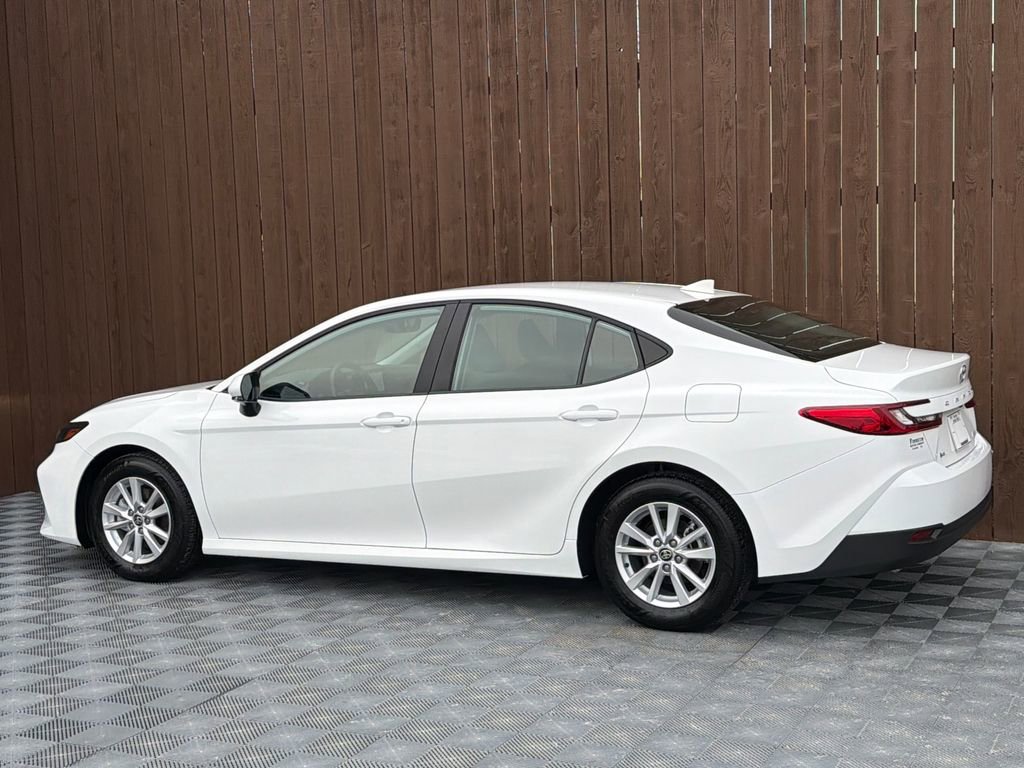 Used 2026 Toyota Camry LE image 17