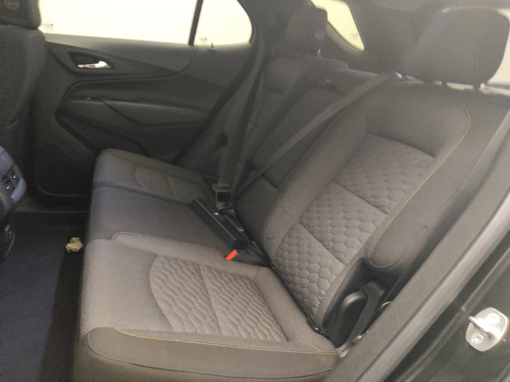 Used 2020 Chevrolet Equinox LT w/ Driver Convenience Package image 18