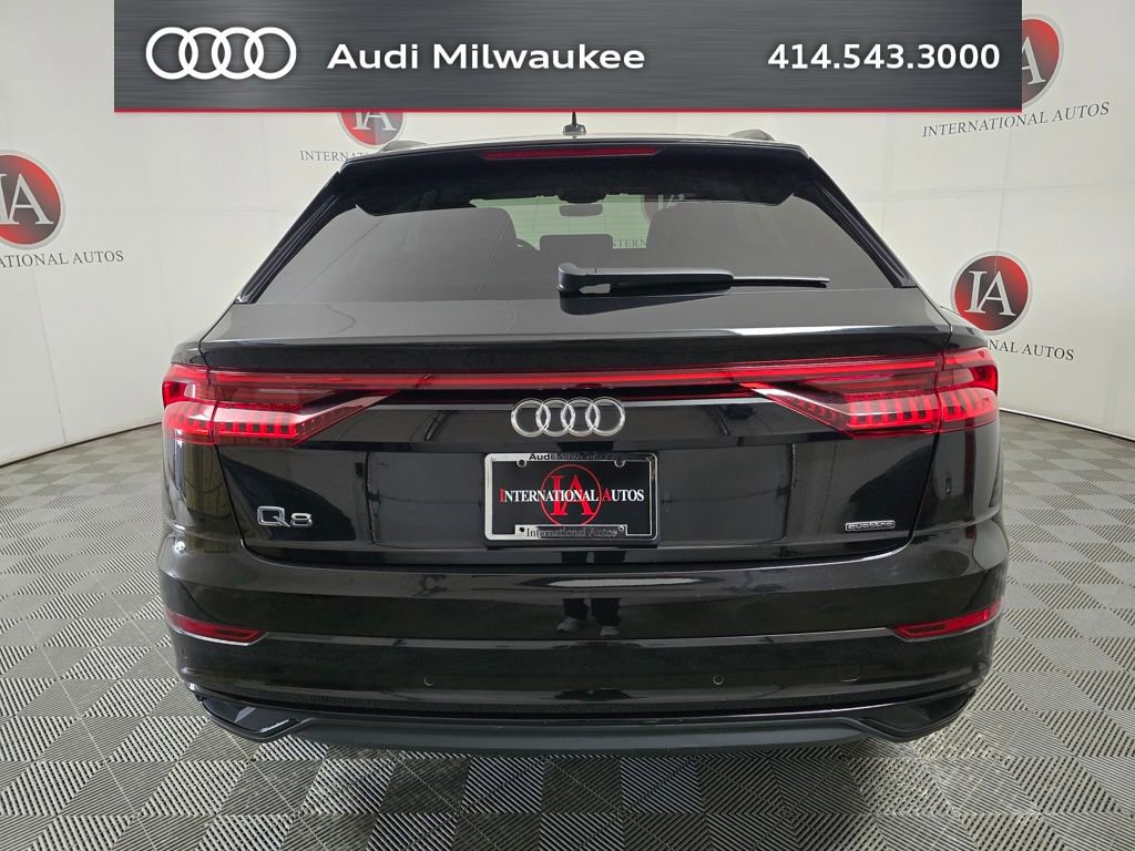 Used 2023 Audi Q8 Premium w/ Convenience Package AWD/4WD image 8