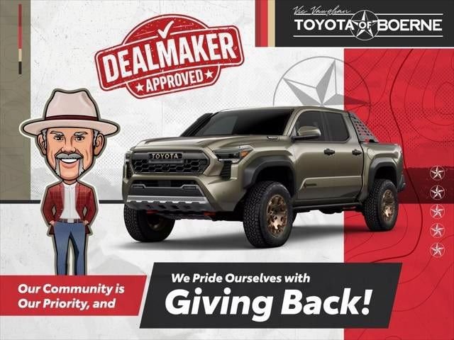 Used 2025 Toyota Tundra Limited AWD/4WD image 16