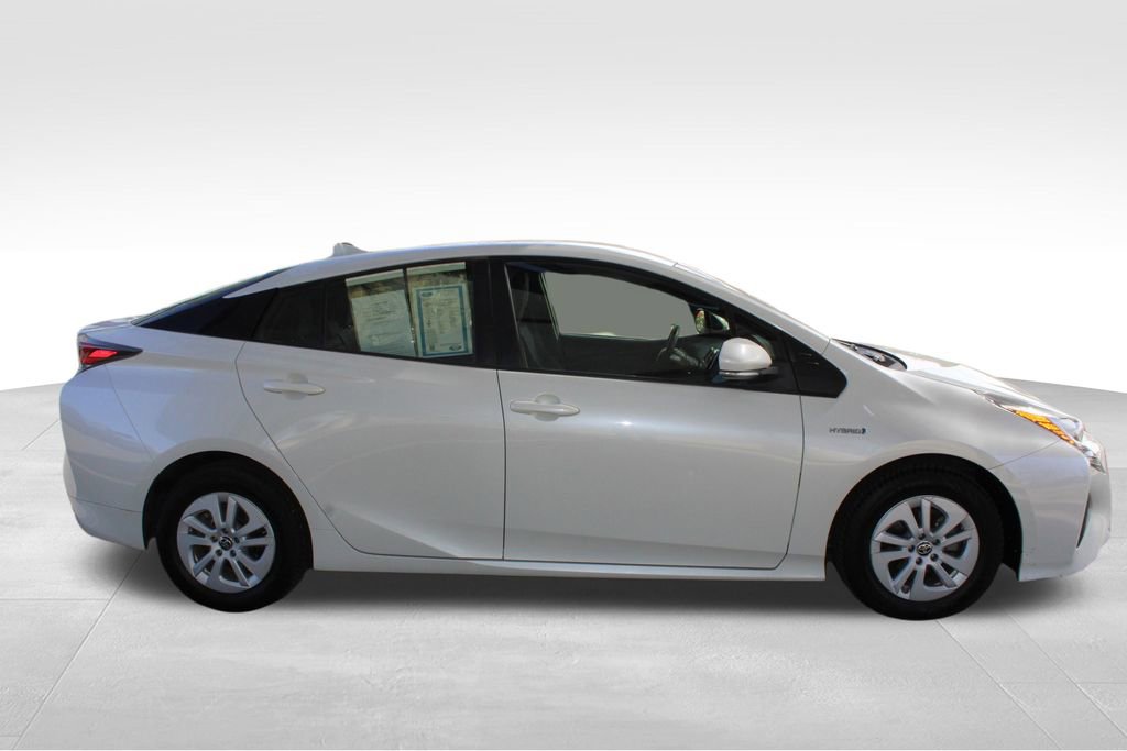 Used 2016 Toyota Prius Two image 17